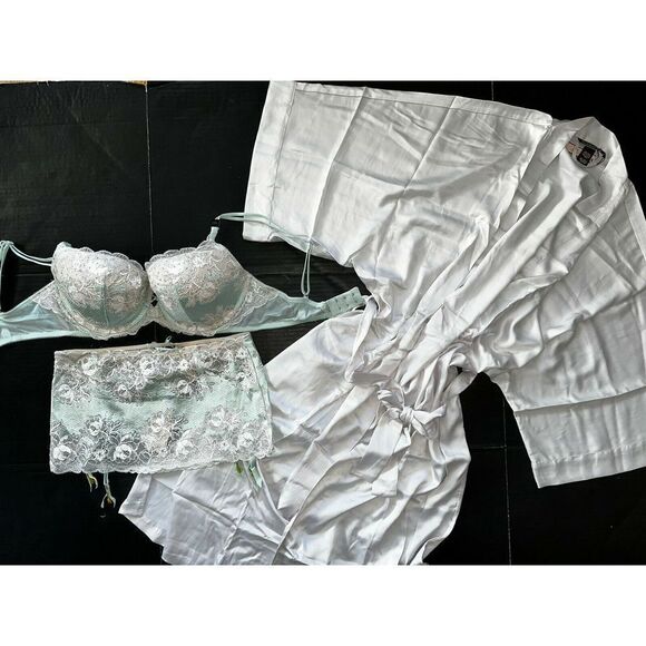 Victoria's Secret 36D BRA SET M garter skirt+M/L ROBE silver mint SEXY SEDUCTION